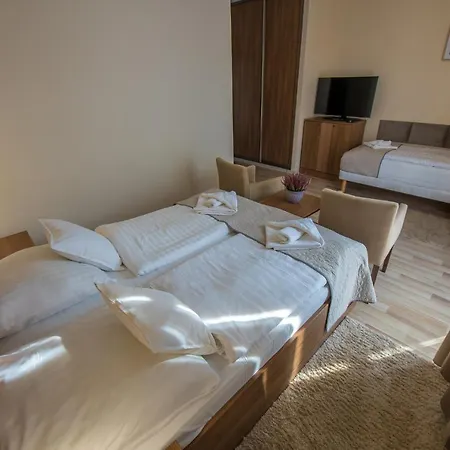 Familia Bed & Breakfast
